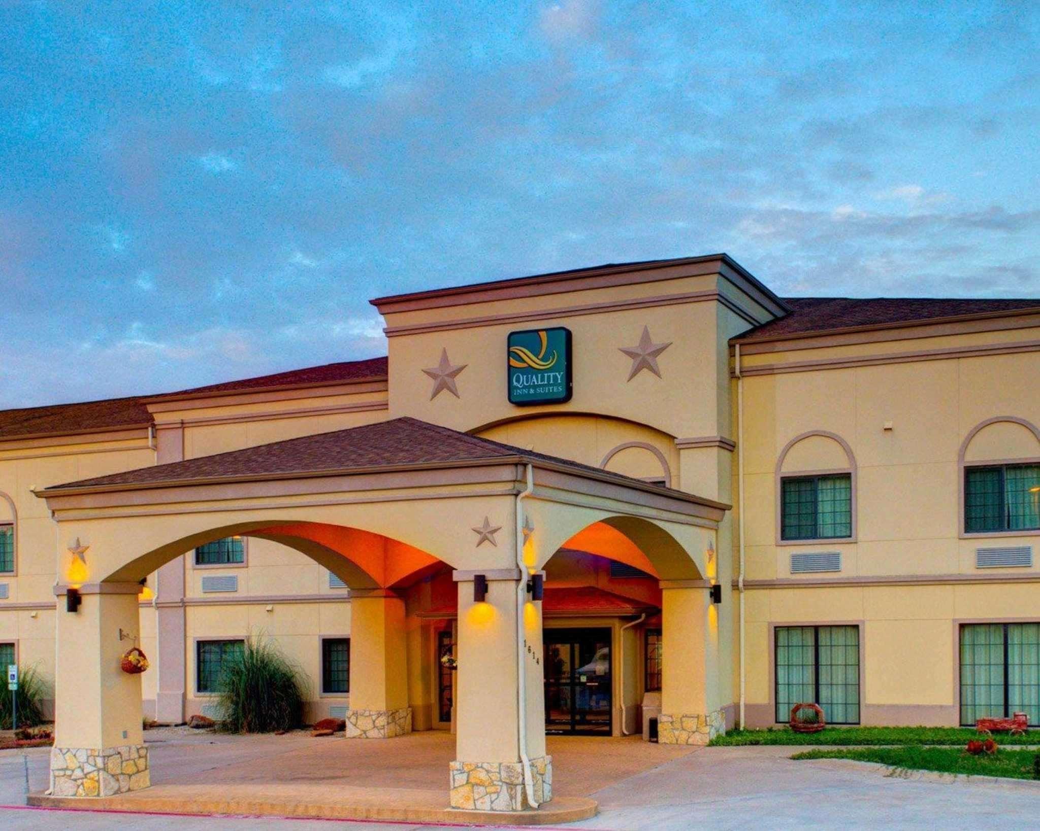 Quality Inn & Suites - Glen Rose Eksteriør bilde